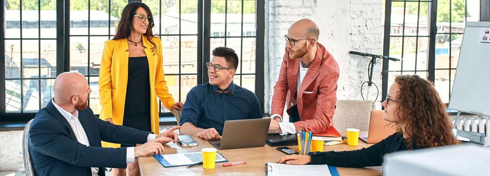 Nee zeggen tegen je leidinggevende. Het kan professioneel en op een assertieve manier tijdens een meeting.